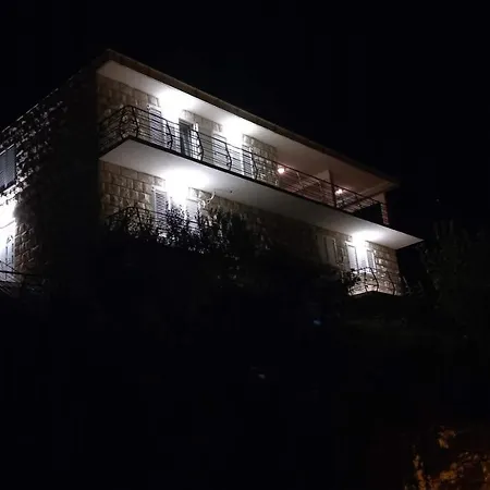 דירה Mira