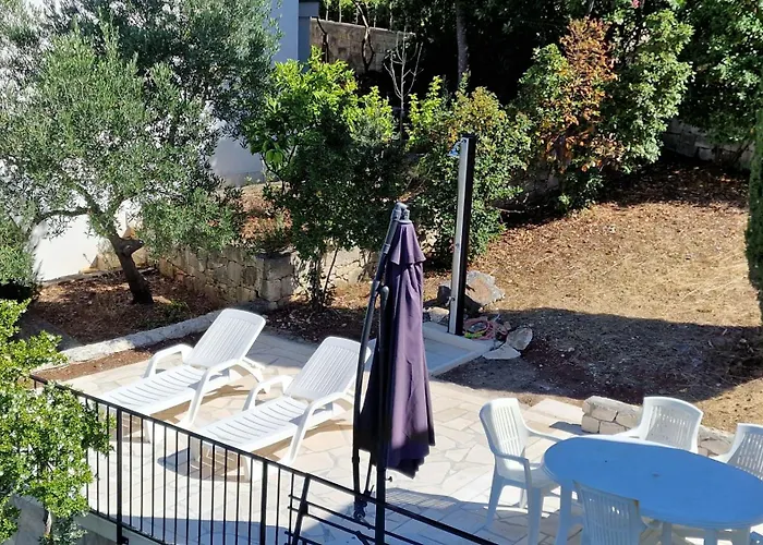 Mira Apartman Splitska