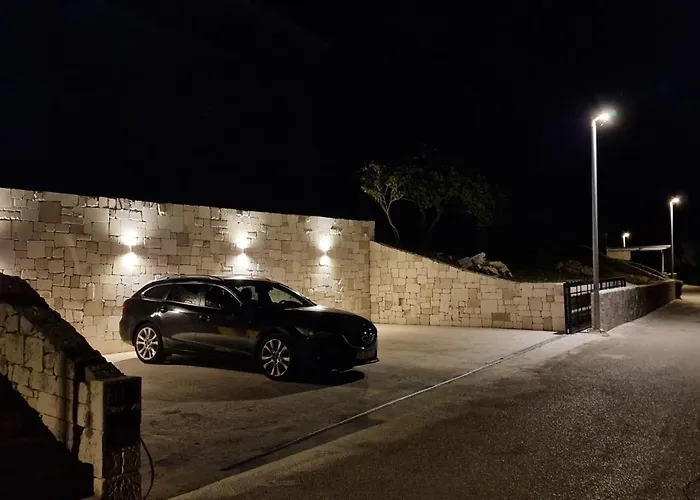 Mira Apartman *