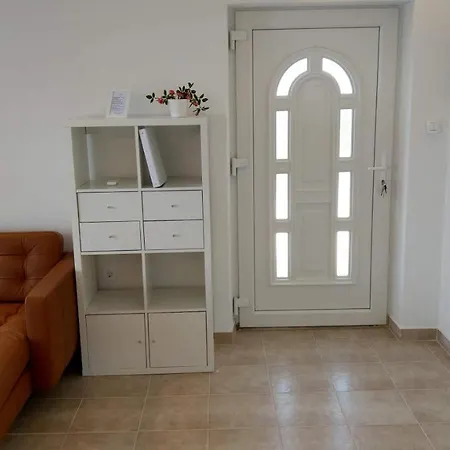 Apartment Mira