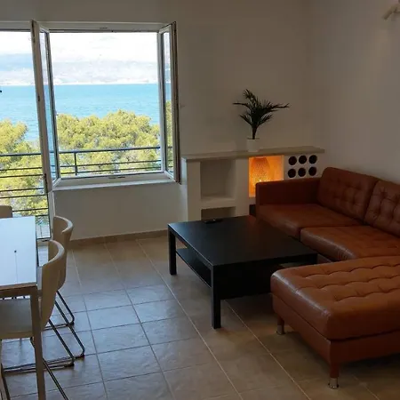 Apartment Mira