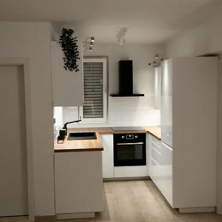 Mira * Splitska