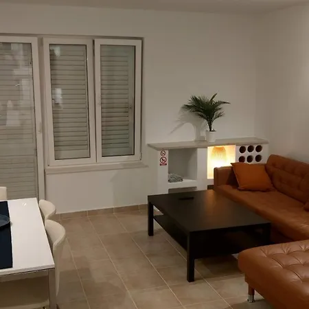 Apartment Mira Splitska